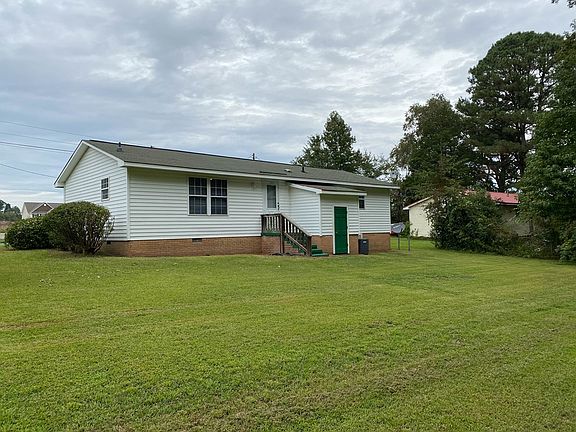 4th image of 590 Stoney Creek Church Rd
