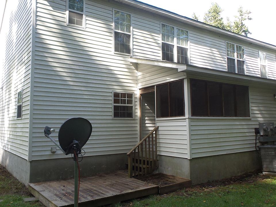 1st image of 1023 Wesley Ln #A