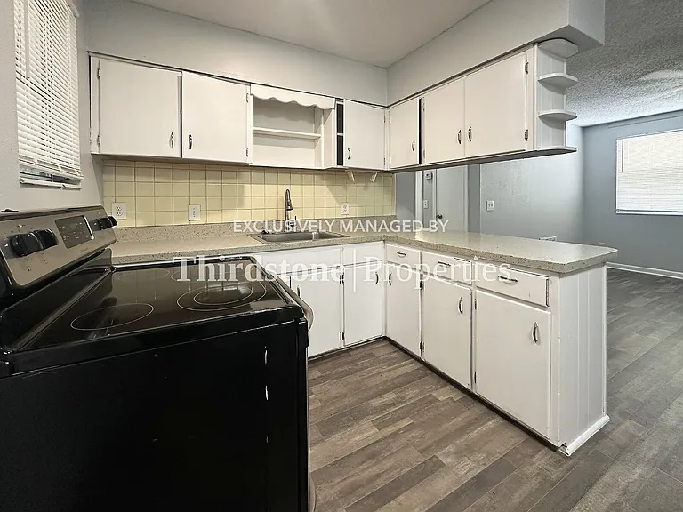 1160 Comanche St #4 — Photo 4