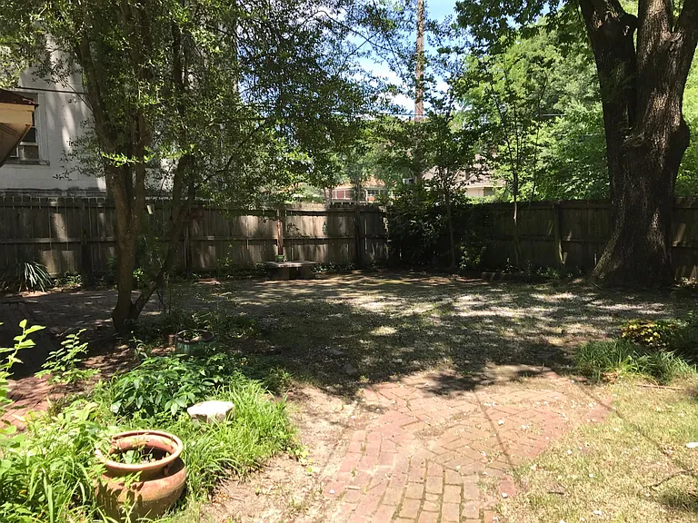 431 N Evergreen St #DOWNSTAIRS — Photo 27