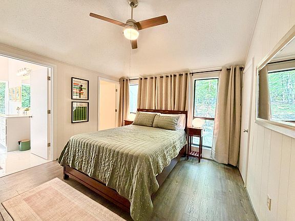 5th image of 36 Snowflake Ln