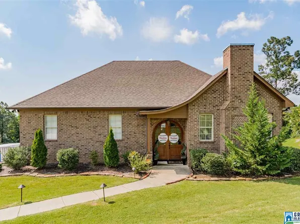 7011 Chatham Dr, Trussville, AL 35173