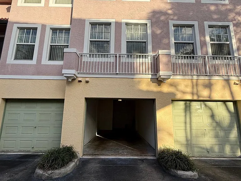 6942 W Sample Rd #6942 — Photo 2