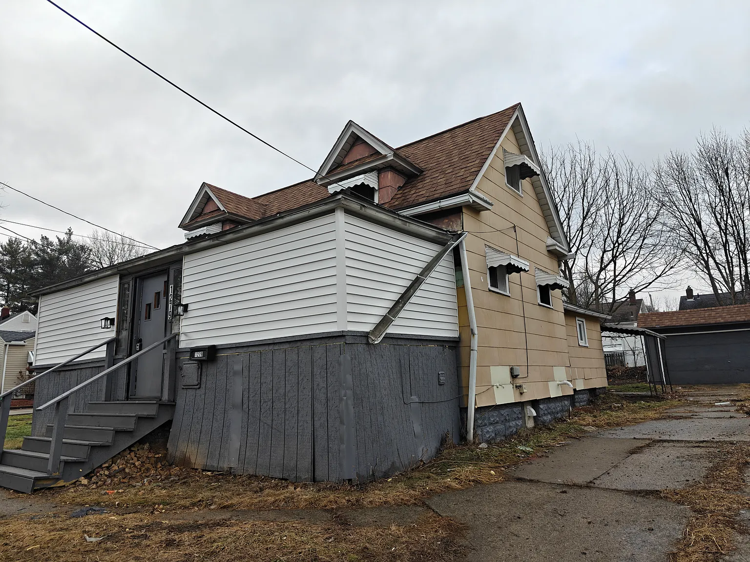 1279 Atwood Ave — Photo 2