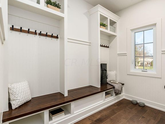 4th image of 4193 Fairfax Dr