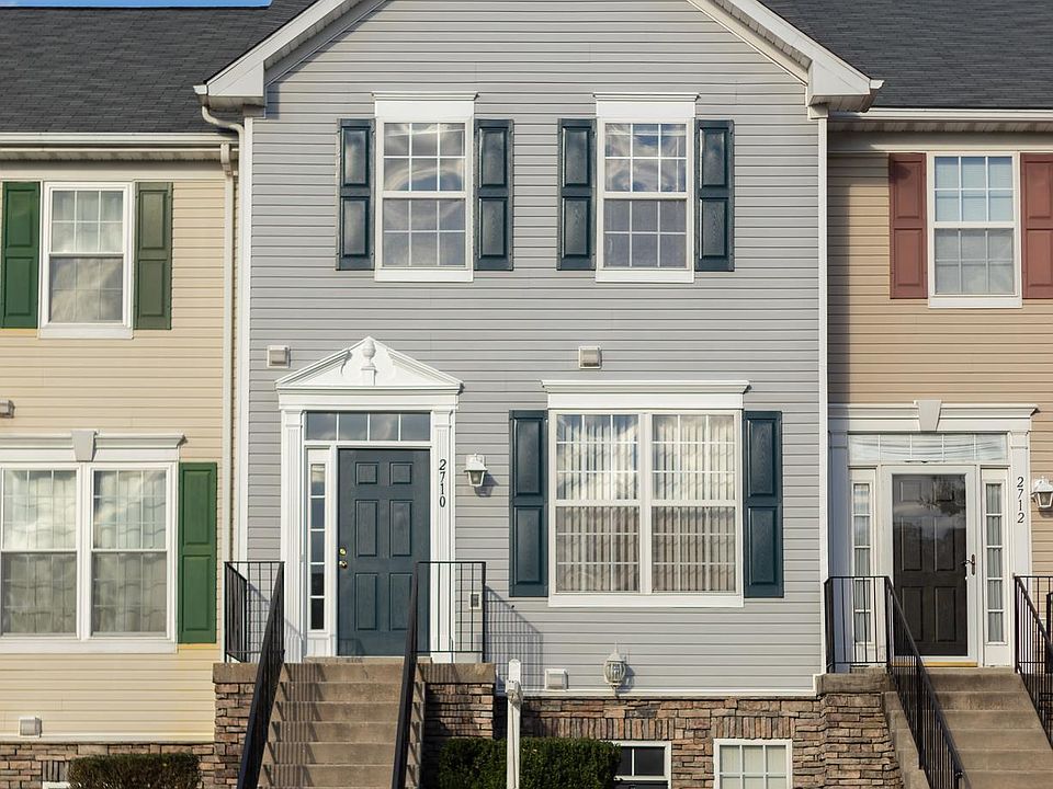 1st image of 2710 Oak Leaf Ct