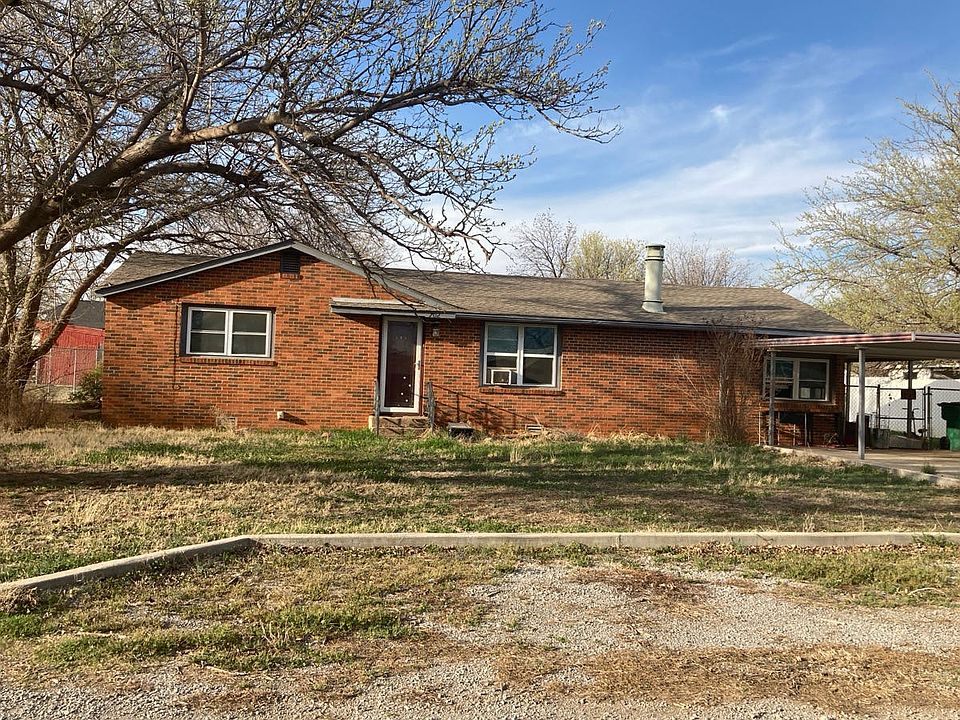 1st image of 702 W 4th St