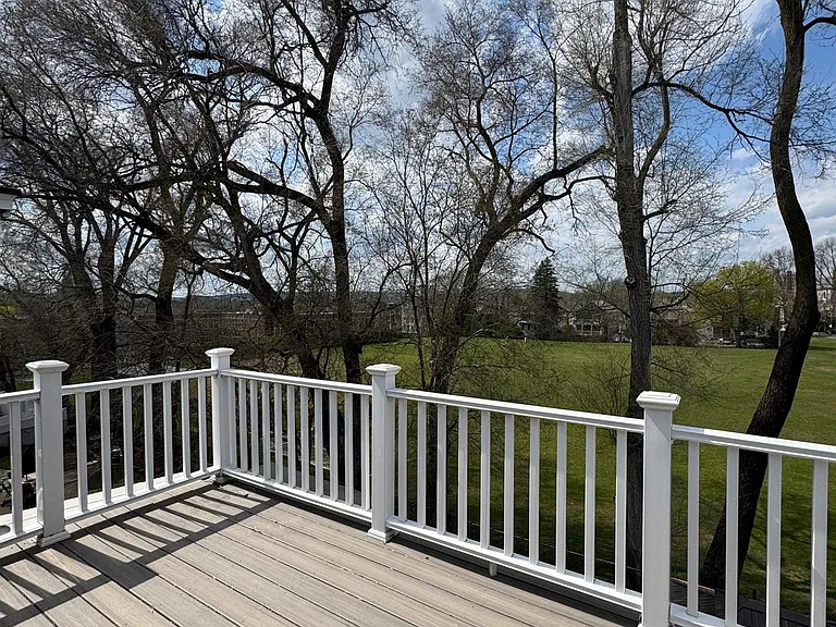 67 Clarendon Ave — Photo 27