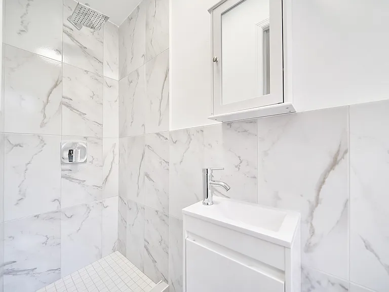 153 Norfolk St #1E — Photo 4