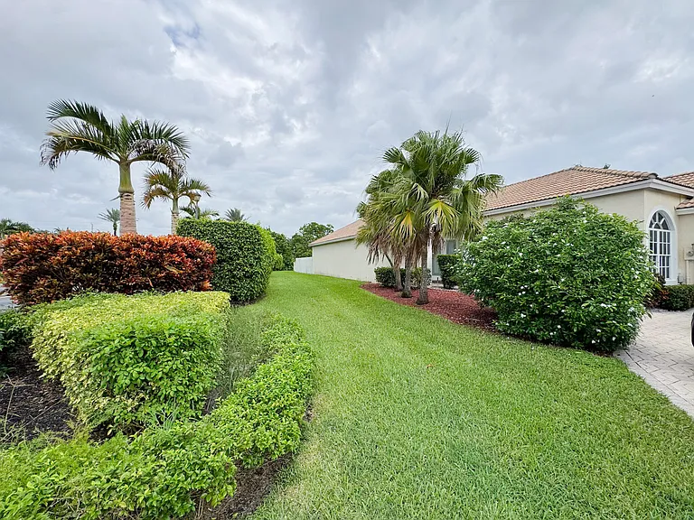 9091 Long Lake Palm Dr S — Photo 28