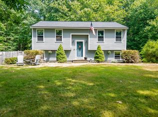 39 High St, Stratham, NH 03885
