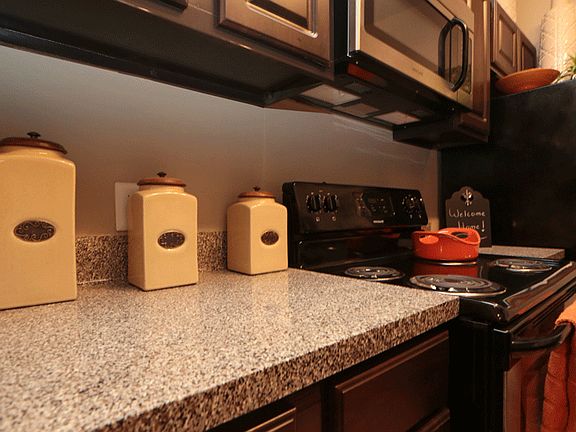 5th image of 555 7th St NW #404A
