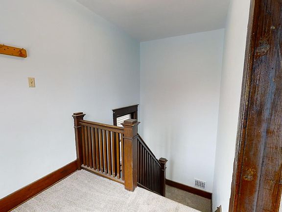 2nd image of 255 Jersey St