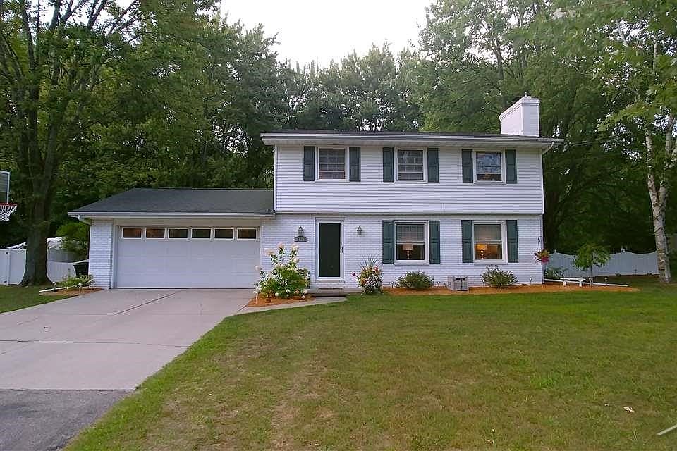 1st image of 8170 Area Dr