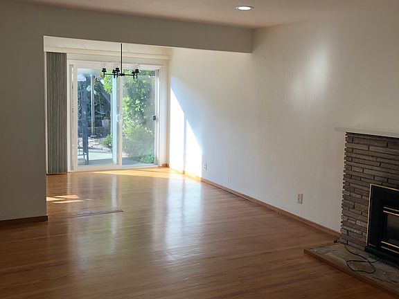 4th image of 2465 Buena Vista Ave #Na