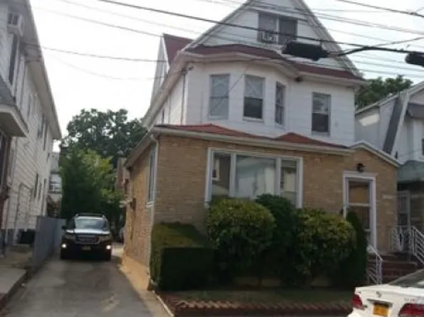 1422 E 15th St, Brooklyn, NY 11230