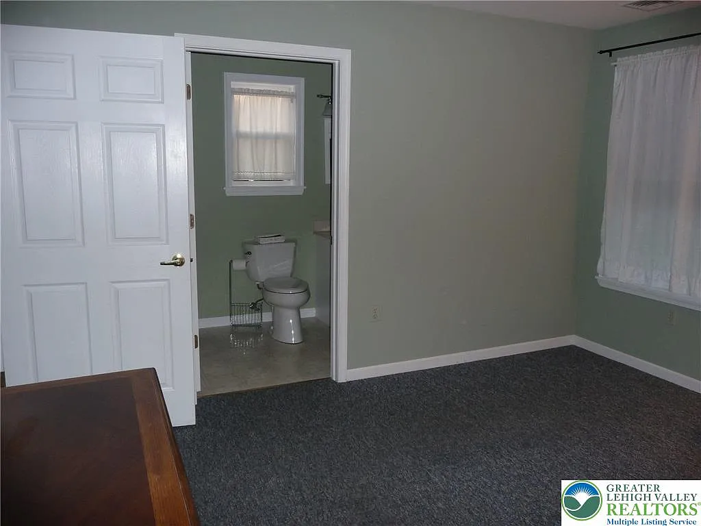 1 bed, 1.0 bath, 630 sqft, $1,575 — Photo 3