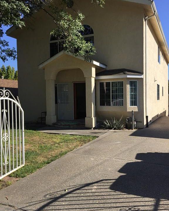 1st image of 2512 Mayfield Ave