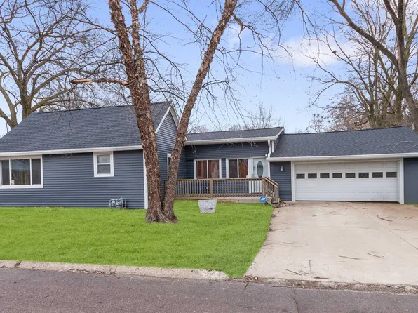 1201 N 2nd St, Pekin, IL 61554