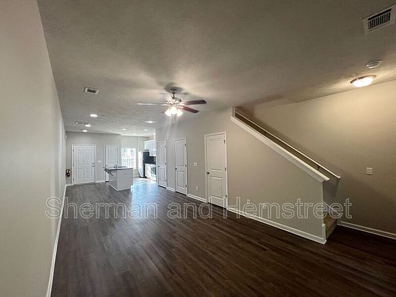 5th image of 723 Tarvin Cir Unit 723