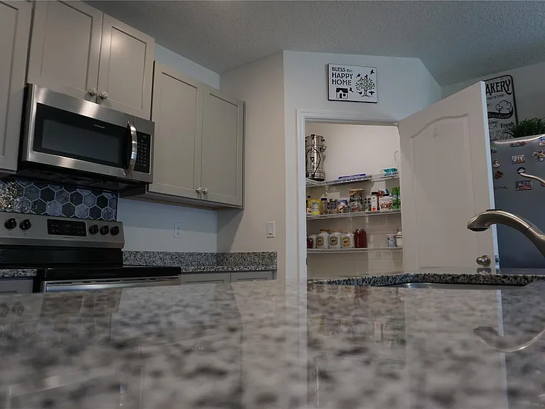 376 Tanglewood Dr — Photo 11