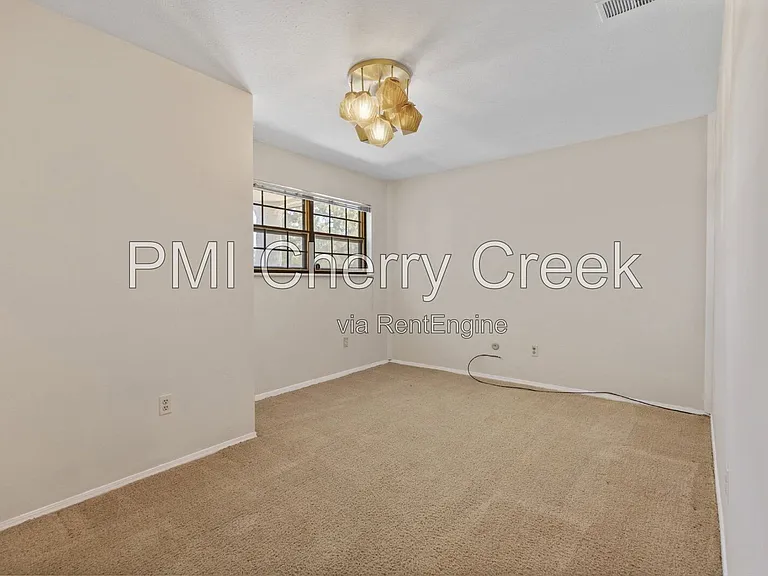 207 S Ursula St — Photo 15