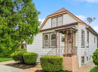 3135 N Odell Ave, Chicago, IL