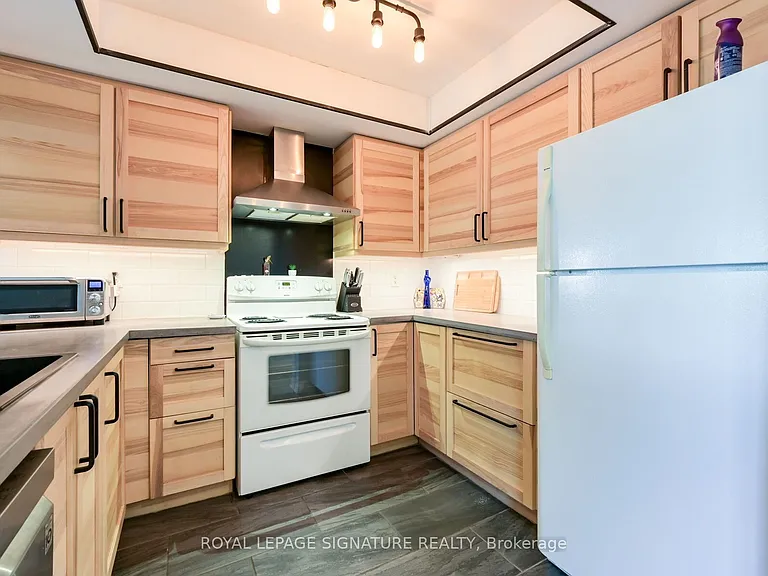 65 Bristol Rd E #223 — Photo 19