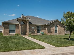 1122 Pikes Peak Dr, Amarillo, TX 79110
