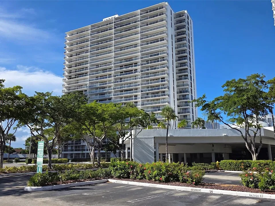 3701 N Country Club Dr #701