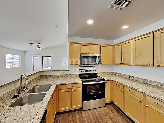 4th image of 15952 W Vogel Ave