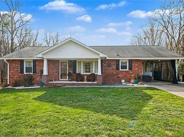 125 Luzelle Dr, Winston Salem, NC 27103