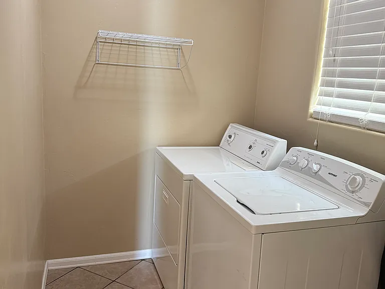 1420 Pinyon Ave — Photo 14