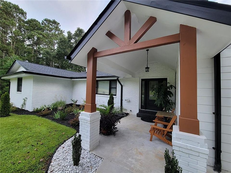 133 Holiday Rd, Buford, GA 30518 MLS 7268161 Zillow