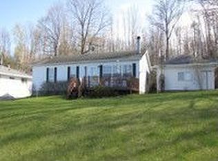 9229 Blue Horizon Rd, Presque Isle, MI 49777