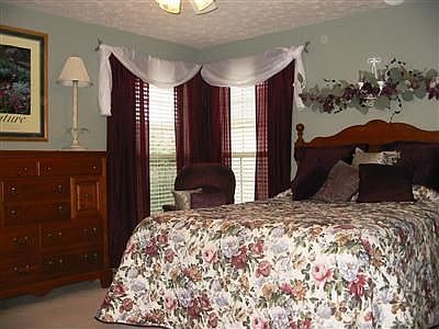 5th image of 5531 Burnhill Dr