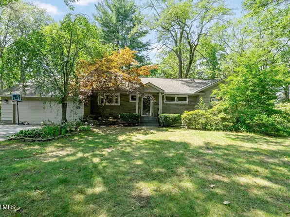 893 Heather Lane, Niskayuna, NY 12309