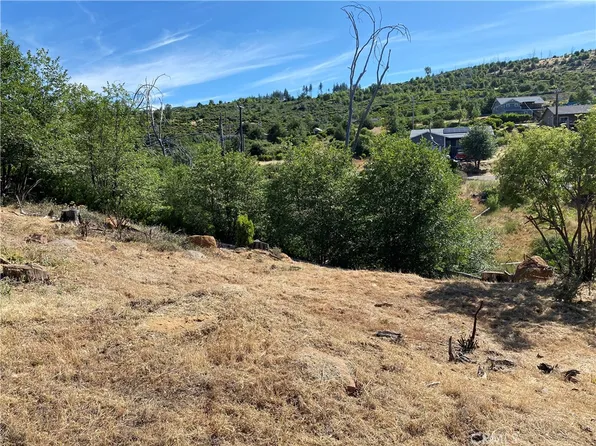 15330 Trinity Rd, Cobb, CA 95426