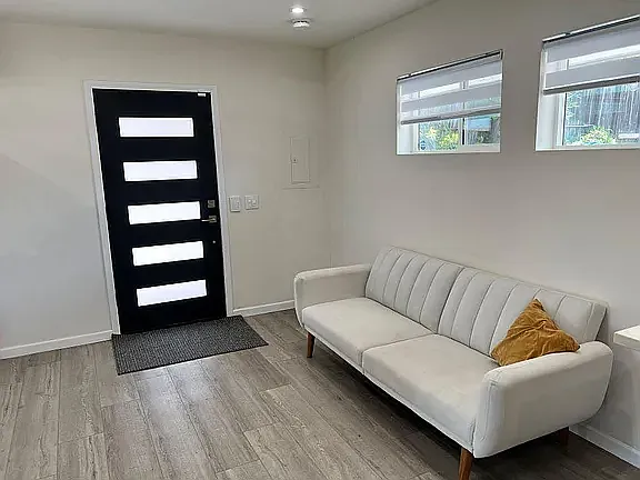 1 bed, 500 sqft, $2,100 — Photo 3