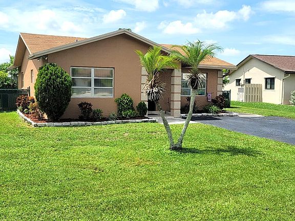 3rd image of 9706 NW 71ST Street