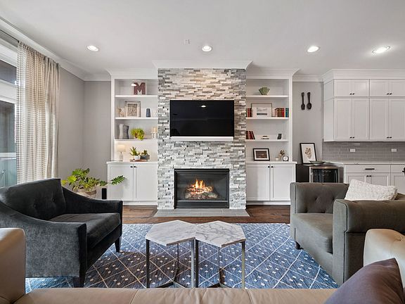 5th image of 5061 N Lincoln Ave Unit 101