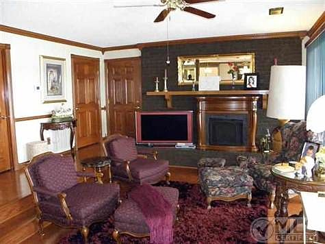 5th image of 750 Bayshore Ln