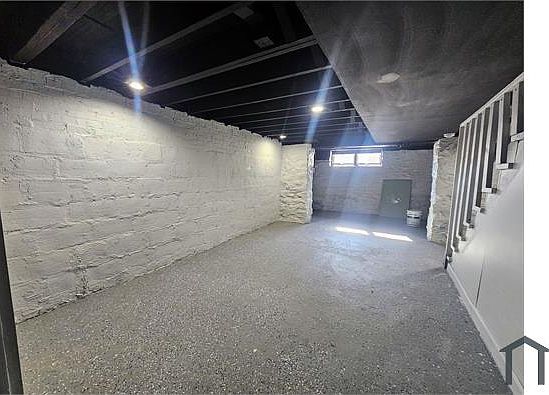 5th image of 4004 Walrad St #Sfh