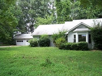 1st image of 12 Simmons Dr