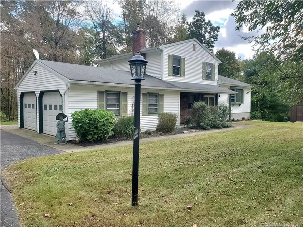 11 Ortega Drive, Montville, CT 06370
