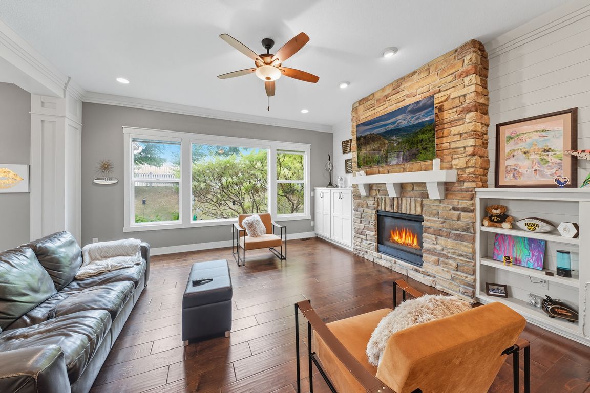 next background image