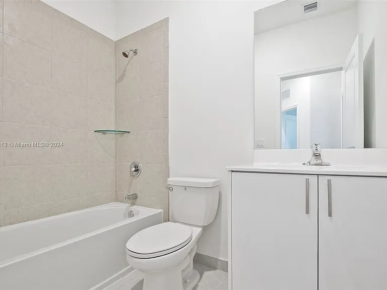11934 SW 247th Ter — Photo 15