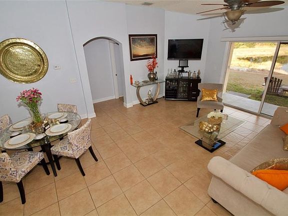 3rd image of 11746 Lynmoor Dr