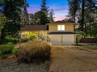 11931 Alta Sierra Dr, Grass Valley, CA 95949