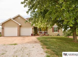 1809 Rock Bluff Rd, Plattsmouth, NE 68048